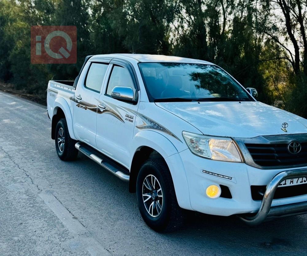 تويوتا هايلوكس